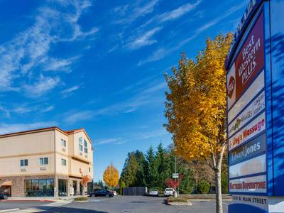 Best Western Plus Battle Ground Inn & Suites