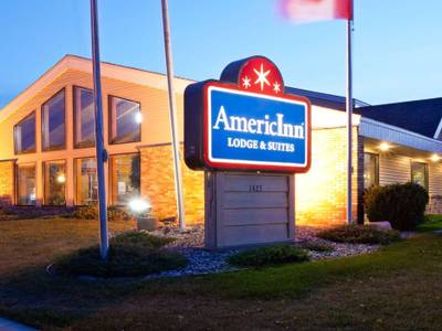 AmericInn Lodge & Suites Fargo West Acres
