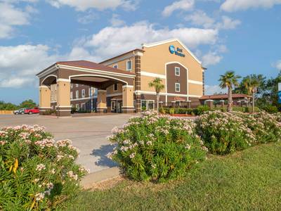 Comfort Inn & Suites Galveston Bay Refineries