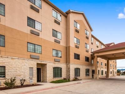 Best Western Windsor Pointe Hotel & Suites-AT&T Center