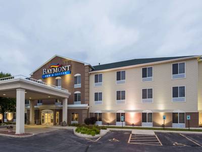 Baymont Inn & Suites Waterford / Burlington WI
