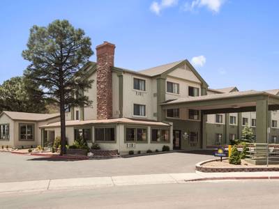 Days Inn & Suites Flagstaff East