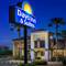 Days Inn And Suites Huntsville