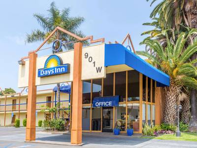 Days Inn Los Angeles/Airport Center/LAX/Venice Beach/Santa M