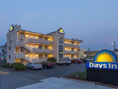 Days Inn Seattle - North of Downtown