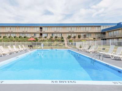 Days Inn St Clairsville
