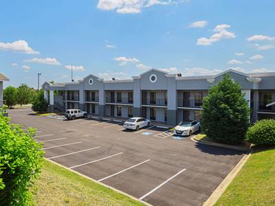 Clarion Inn & Suites