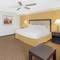 Baymont Inn & Suites Litchfield