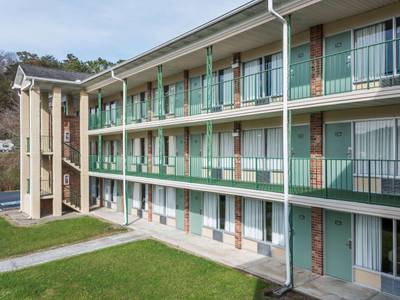 Days Inn Jellico - Tennessee State Line