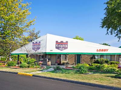 Knights Inn Detroit Area / Sterling Heights