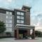La Quinta Inn & Suites Arlington North - Six Flags Drive