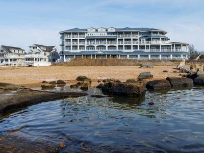 Madison Beach Hotel Curio Collection by Hilton