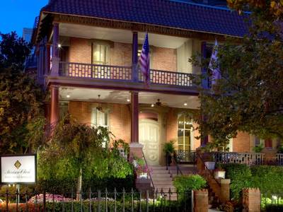 Morrison Clark Historic Inn & Restaurant