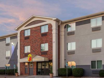 Super 8 Bedford / Fort Worth Area