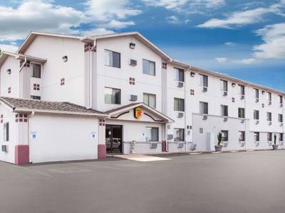 Super 8 Motel - Hot Springs