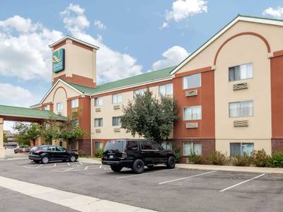 Quality Inn & Suites Lakewood