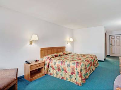 Super 8 Motel - Olive Branch