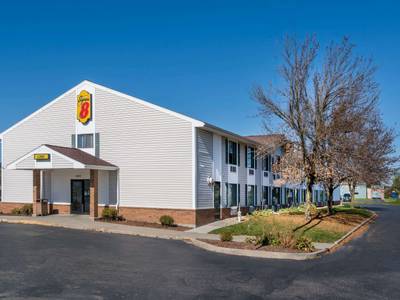 Super 8 Motel - Portage