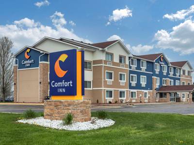 Super 8 Motel - Racine