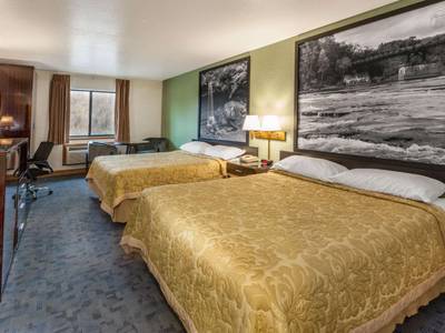 Super 8 Motel - Uniontown