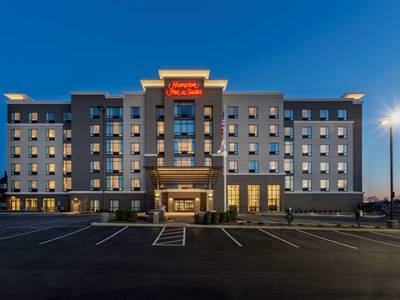 Hampton Inn & Suites Newport/Cincinnati