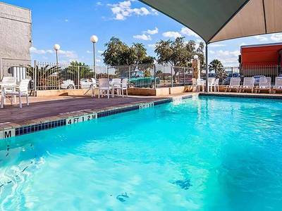 Surestay Hotel By Best Western San Antonio Northeast