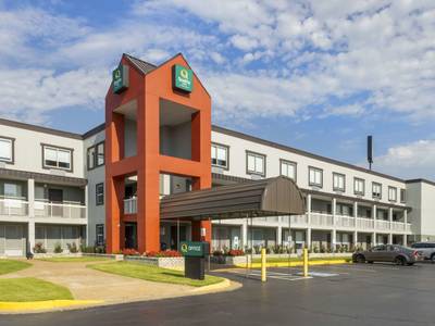 Regency Hotel & Conference Center