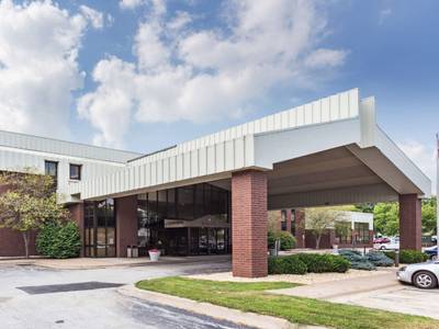 Ramada Bettendorf/Davenport