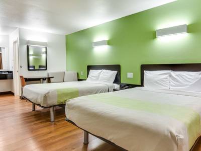 Motel 6 Longview - North