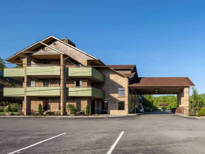 Ramada Pigeon Forge South