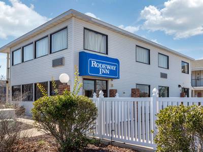Rodeway Inn & Suites