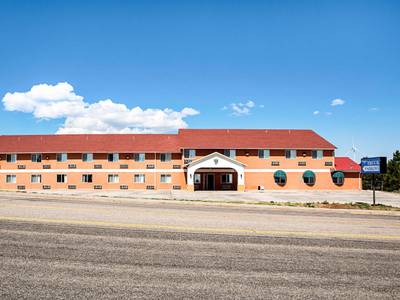 Rodeway Inn & Suites