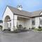 Schoenbrunn Inn & Suites