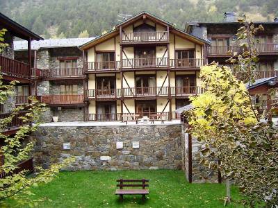 Apartamentos Del Sol by Kione