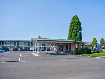 Motel 6 Bend