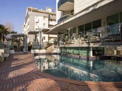 Best Western Maison B Hotel