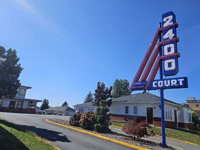 2400 Motel Vancouver