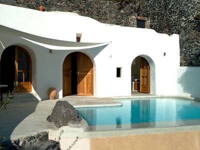 Perivolas Lifestyle Houses