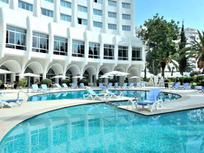 Kenzi Solazur (Foto)