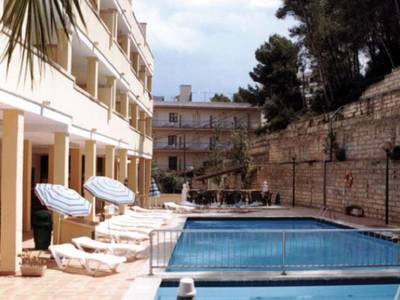 Flor los Almendros Apartments