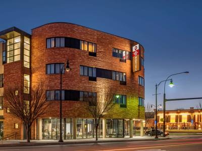 Best Western Plus Philadelphia Airport at Widener University