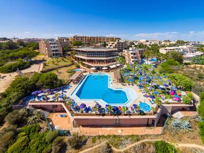 Auramar Beach Resort