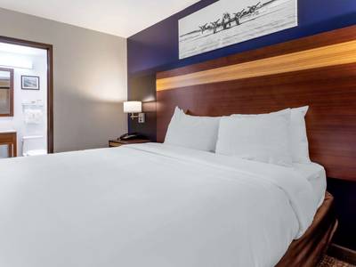 Comfort Inn LaGuardia Airport - 83rd St