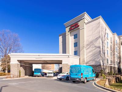 Hampton Inn & Suites Charlotte-Airport