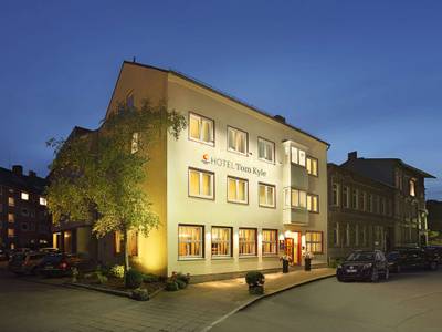 Comfort Hotel tom Kyle