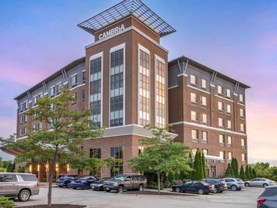 Cambria Hotel & Suites