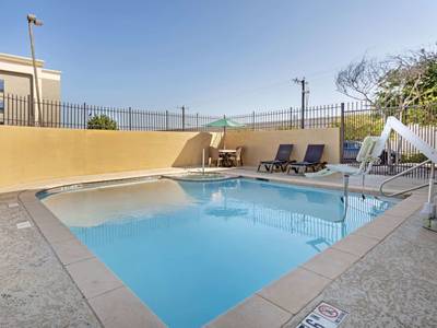 Comfort Suites West Dallas - Cockrell Hill