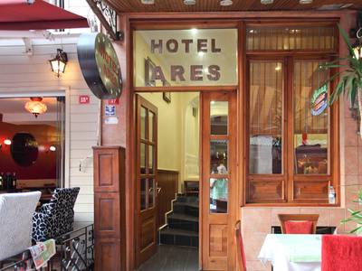 Ares Hotel