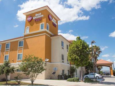 Best Western Plus San Antonio East Inn & Suites