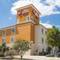 Best Western Plus San Antonio East Inn & Suites